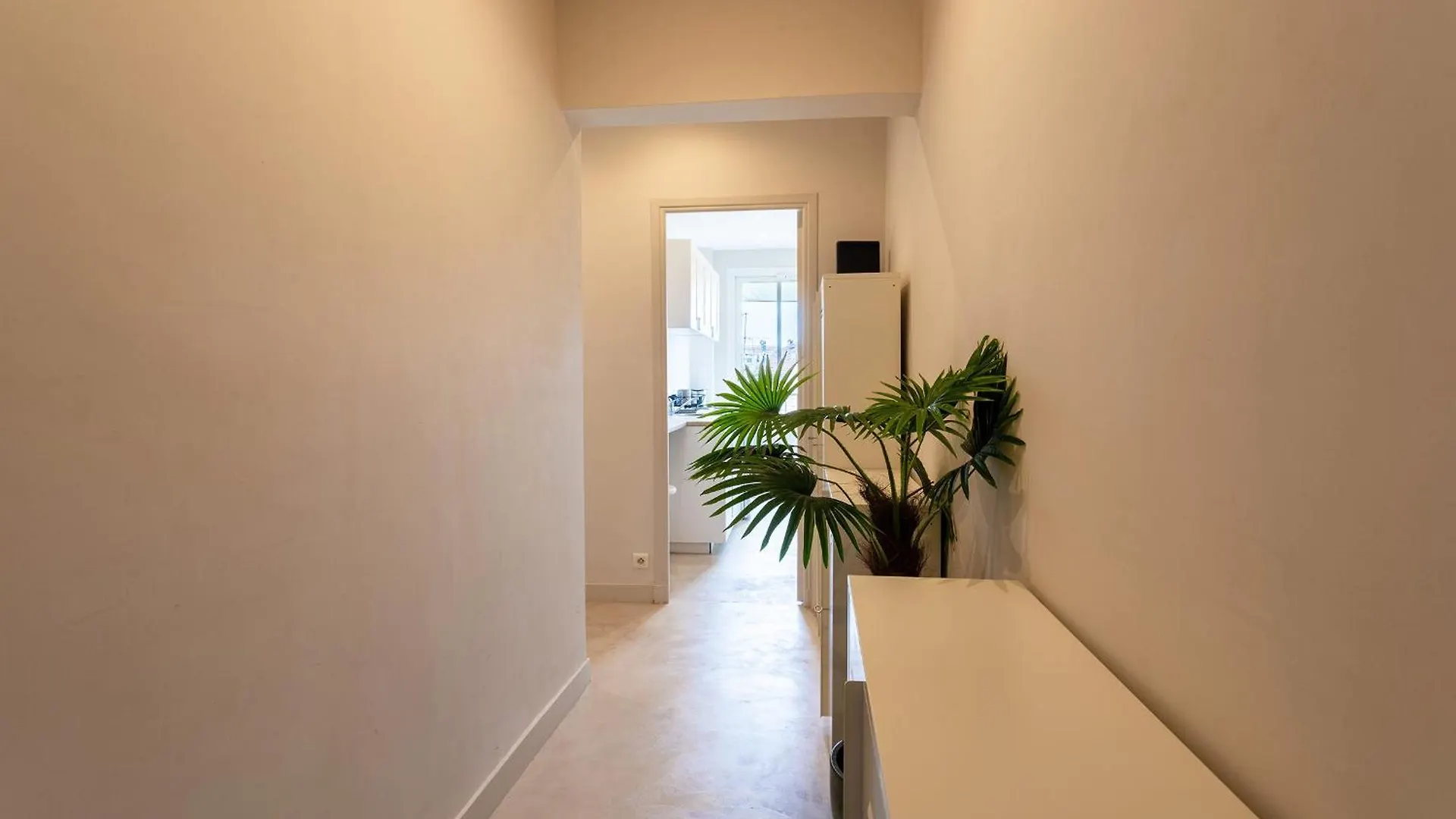 Urban Ap4346 By Riviera Holiday Homes Nice 0*,  France